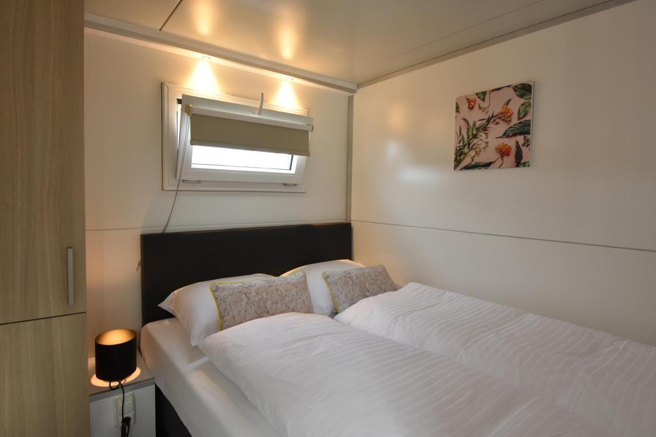 Tiny Floating House Ibiza Villa Maastricht Exterior foto